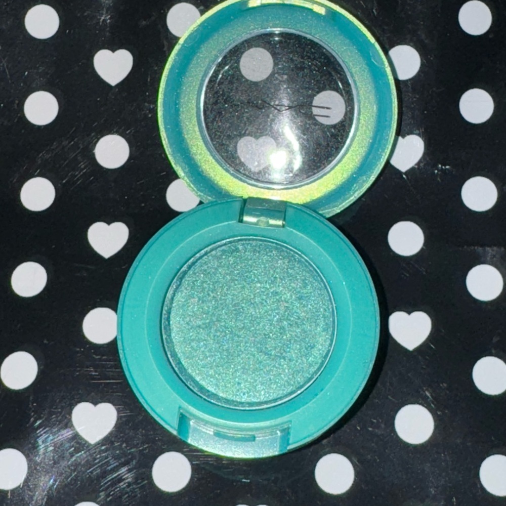 MAC Waternymph Frost Eye Shadow